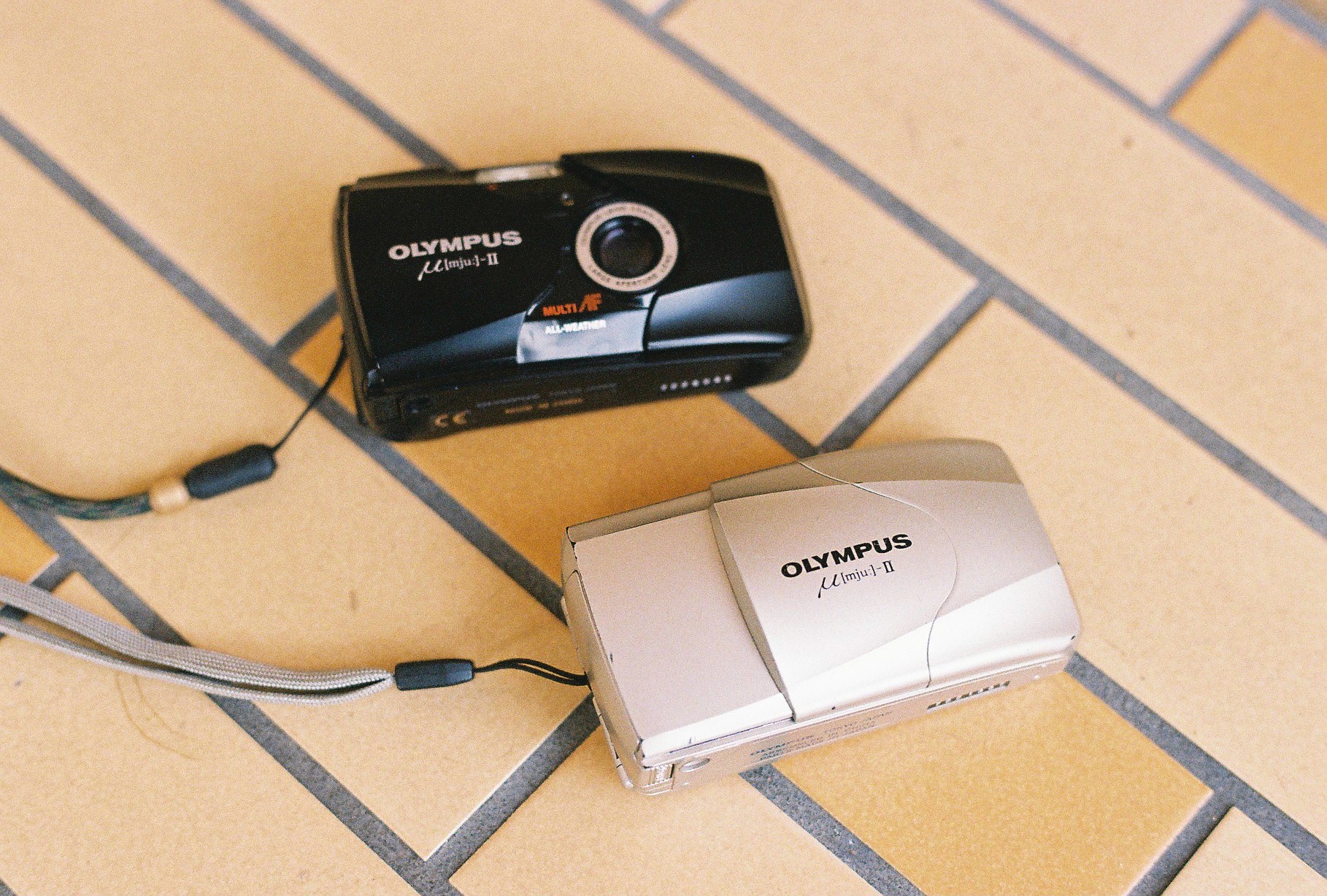 カメラ フィルムカメラ OLYMPUS μ-Ⅱ / スナップから作品撮りまで狙えるコンパクト機 